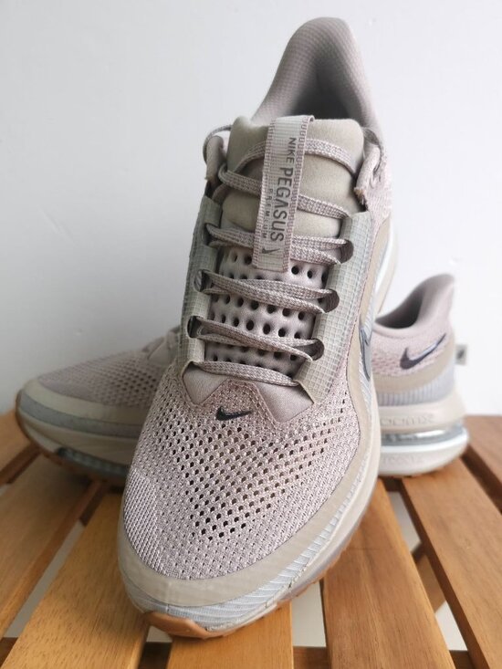 Nike Air Zoom Men\'s Pegasus Premium Grey Gum Air Zoom Running Sneakers Size 10 main image 4